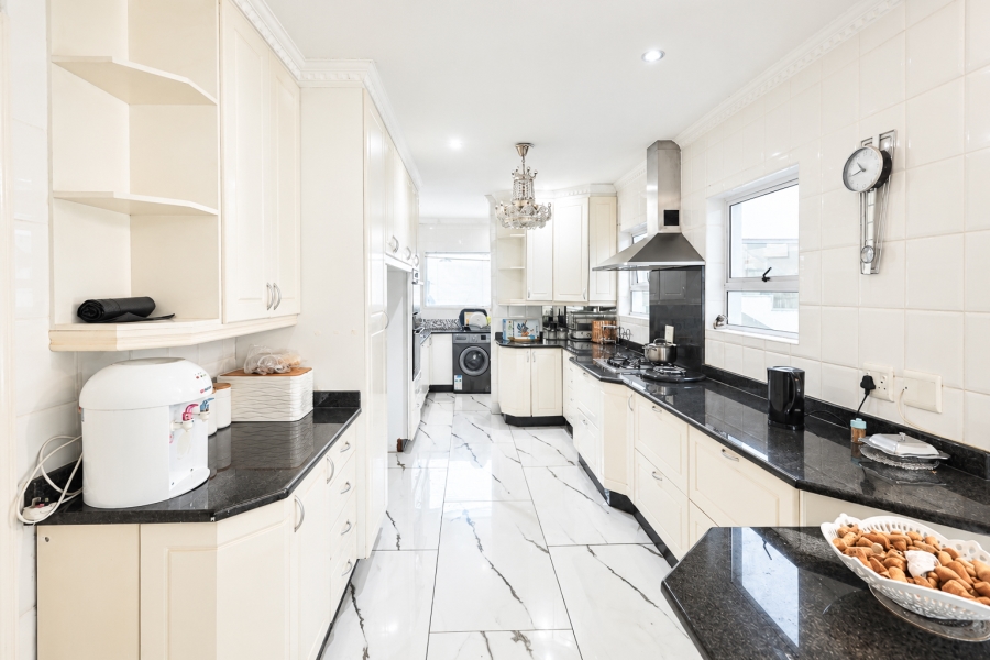 5 Bedroom Property for Sale in Selborne Eastern Cape
